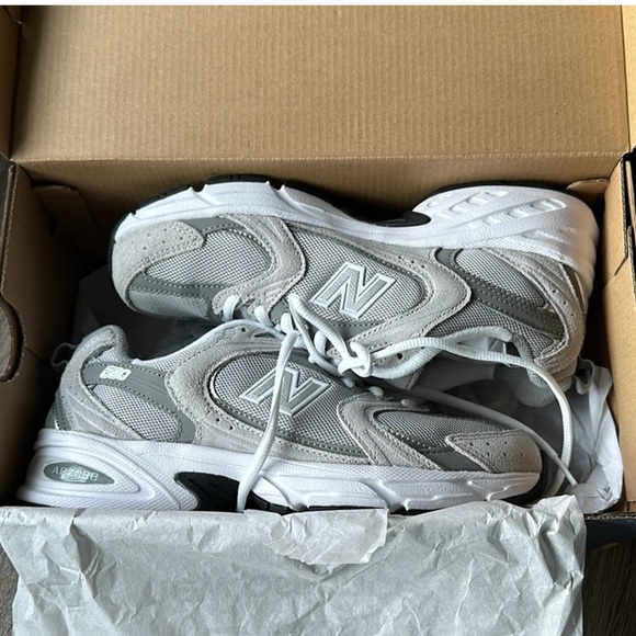 New Balance Sneakers - Picture 5 of 6